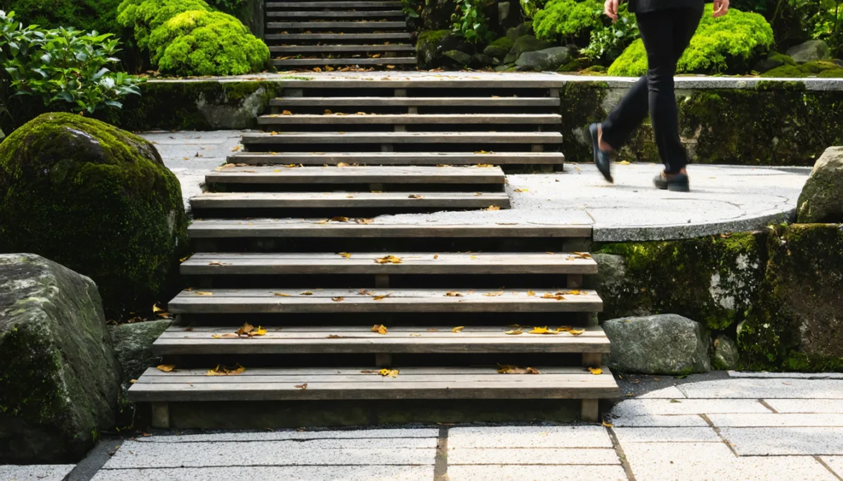 découvrez les dangers potentiels des escaliers pas japonais et apprenez les bonnes pratiques essentielles pour garantir votre sécurité lors de leur utilisation.